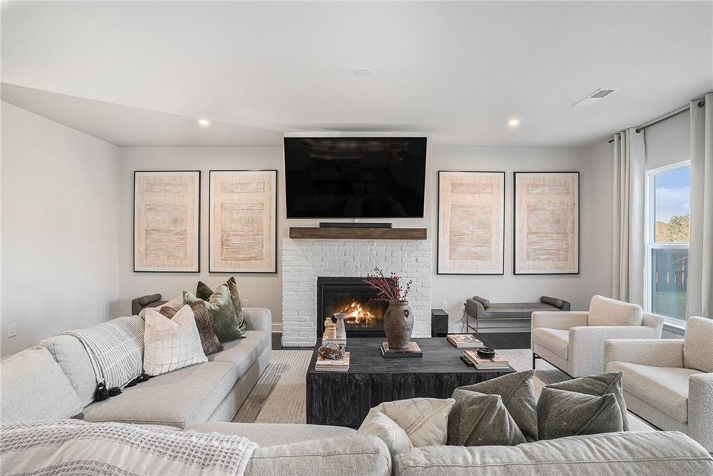 Woodbridge Estates - Residential