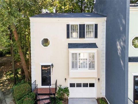 Photo of 6 Sycamore Station, Decatur, GA 30030 (MLS # 7640935)