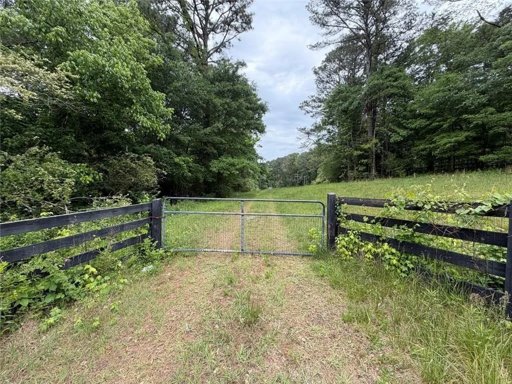 565 Avery Road