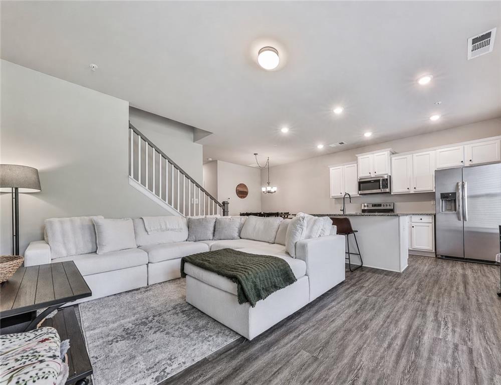 2103 Wesson Court
