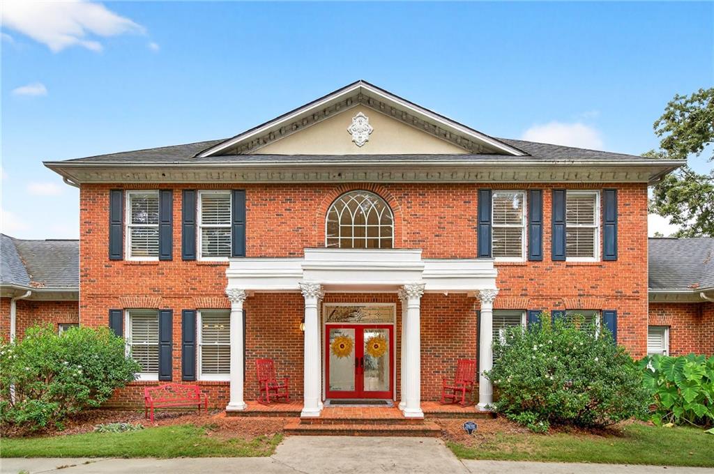 725 Mountain View Circle