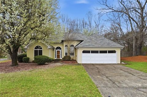 Homes For Sale - 1243 Wynford Woods<br/> Marietta, GA 30064