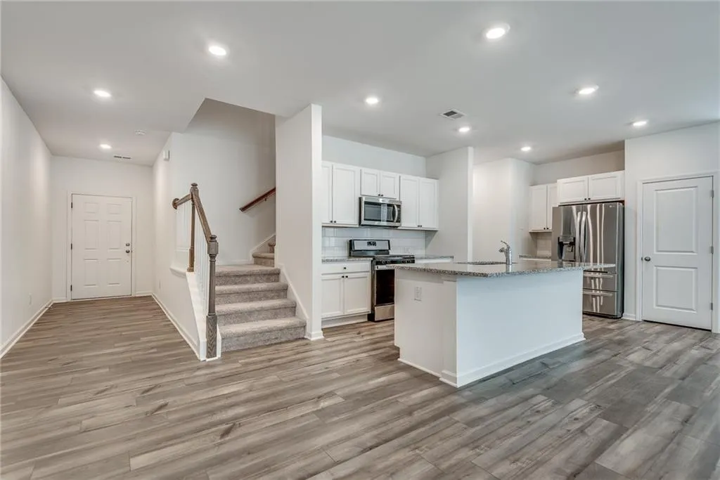 Duluth, Georgia 30097, United States, 3 Bedrooms Bedrooms, ,3 BathroomsBathrooms,Residential,Active,123629