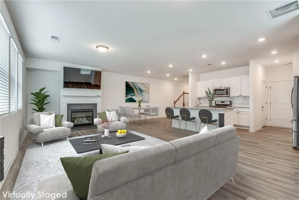 Duluth, Georgia 30097, United States, 3 Bedrooms Bedrooms, ,3 BathroomsBathrooms,Residential,Active,123629