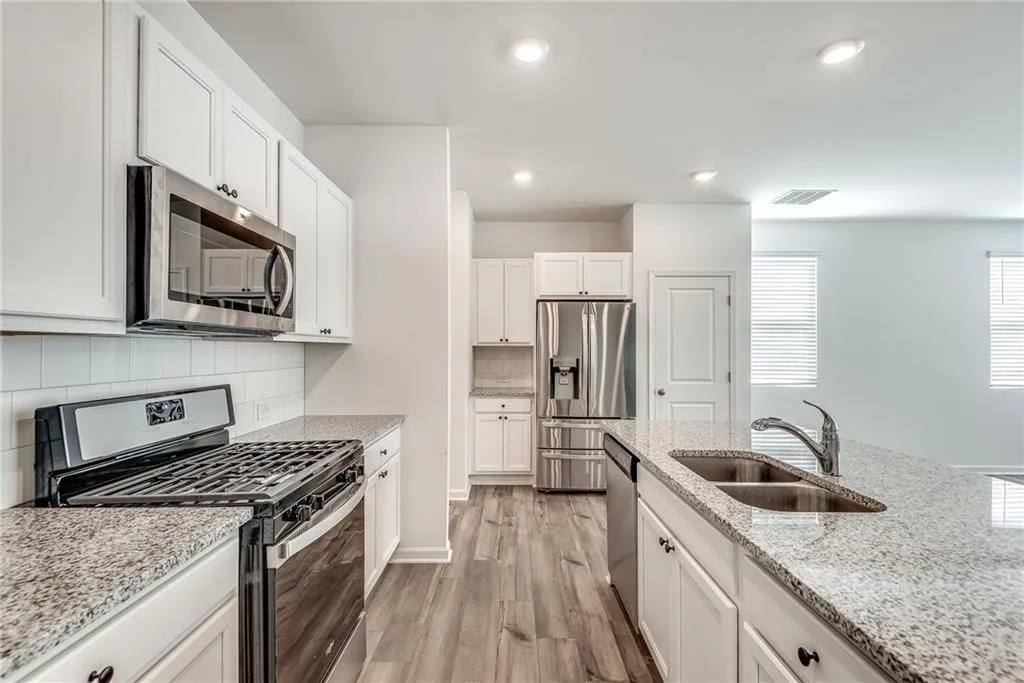 Duluth, Georgia 30097, United States, 3 Bedrooms Bedrooms, ,3 BathroomsBathrooms,Residential,Active,123629