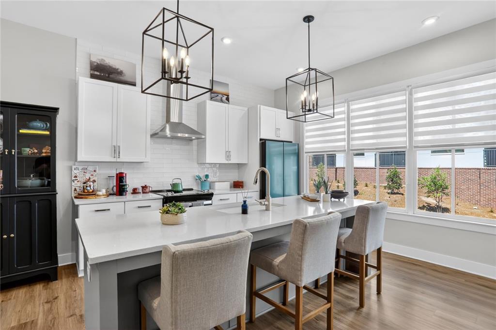 1072 Crest Circle SE