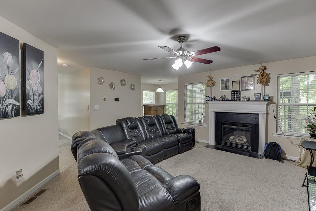 542 Bishop Court, Commerce, Georgia image 3