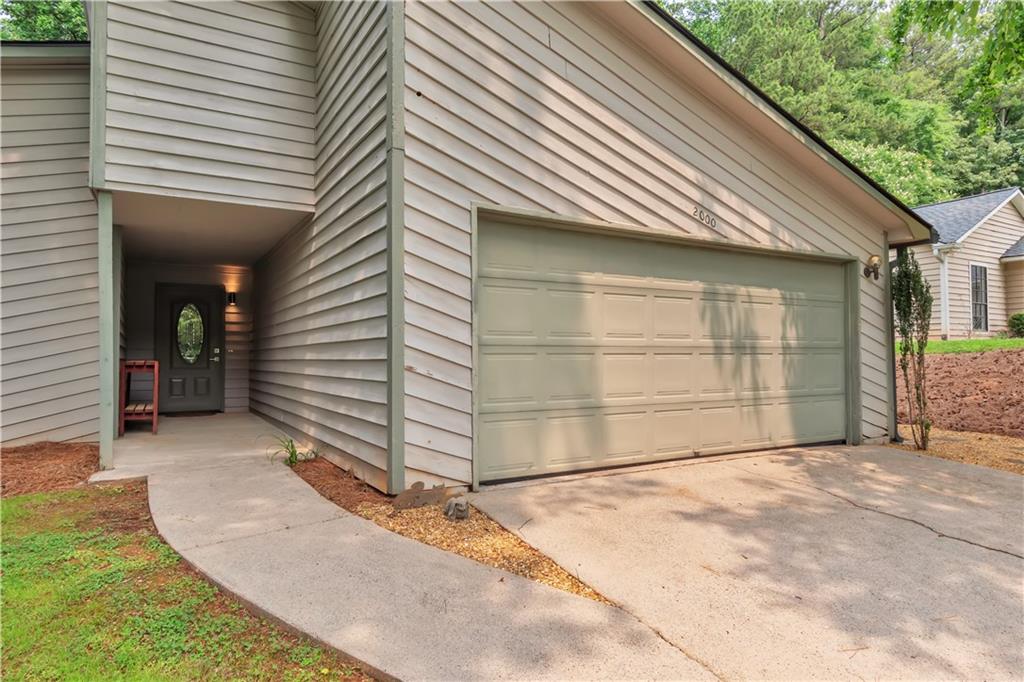 2000 Kristian Way, Roswell, Georgia image 3