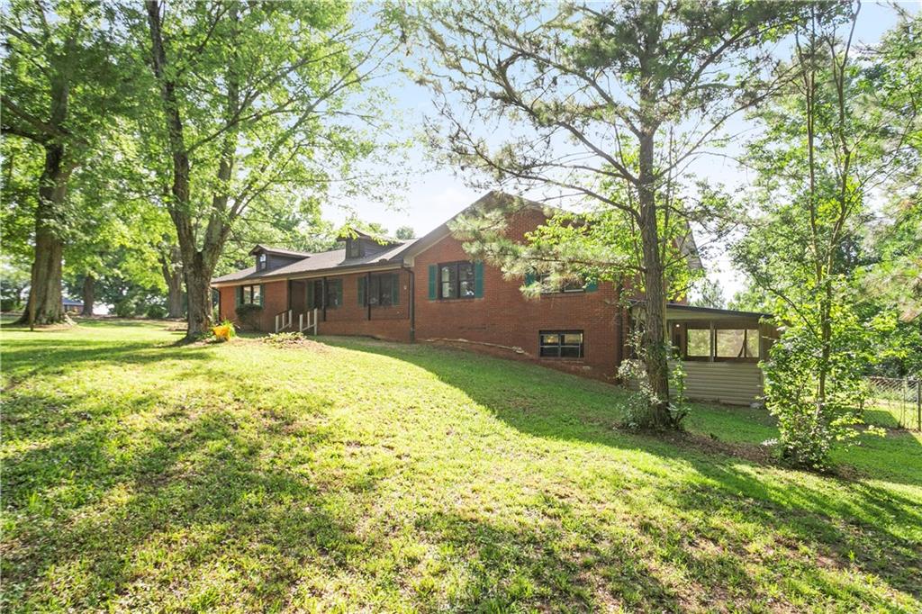 3985 S Highway 27