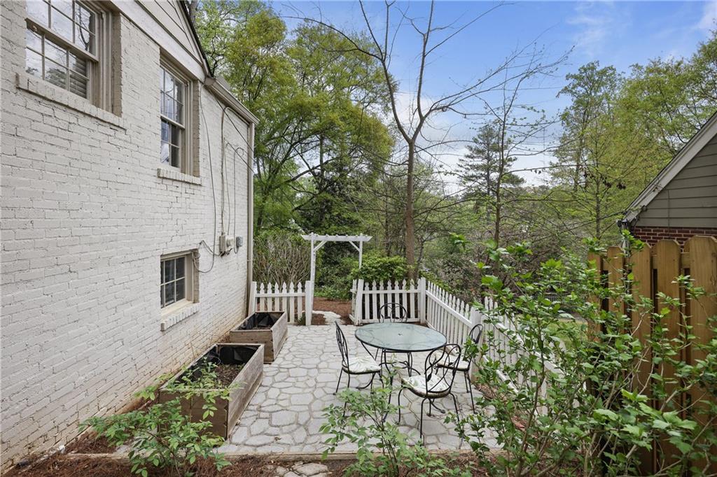 1794 Charline Avenue, Atlanta, Georgia image 24