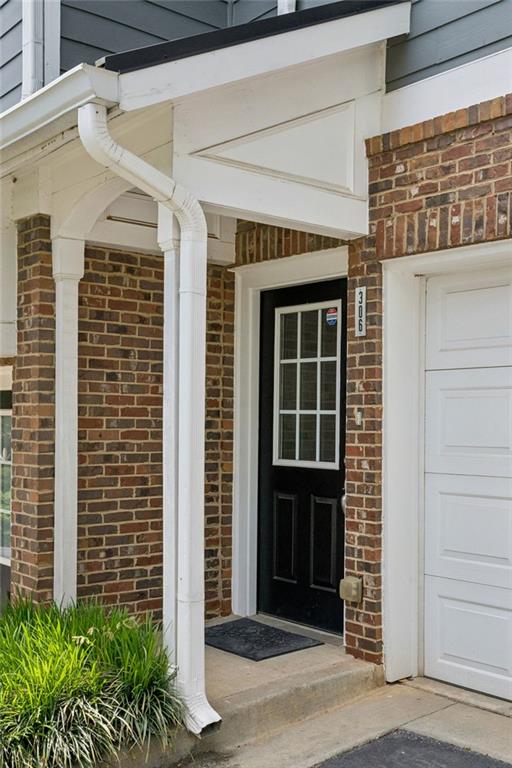 306 Carlyle Park Drive NE
