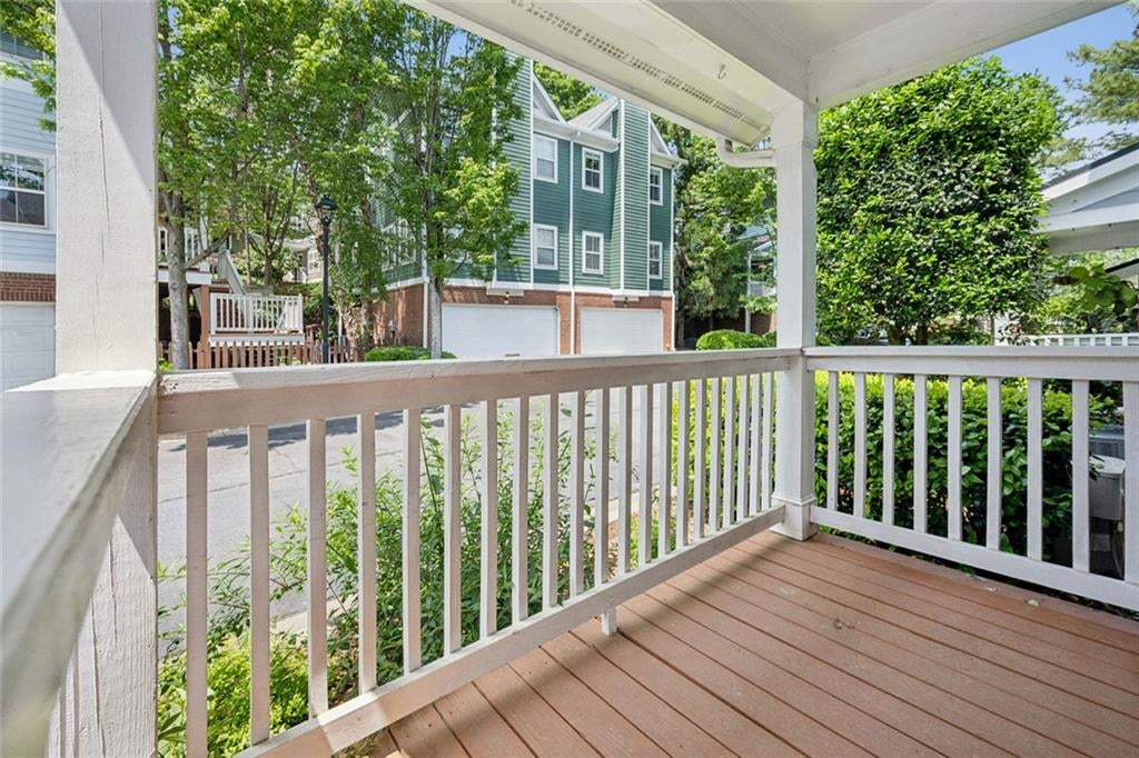 306 Carlyle Park Drive NE