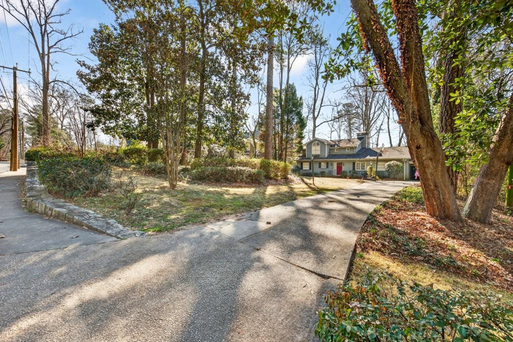 410 Hillside Drive NW