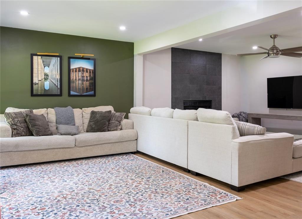 4985 Bent Creek Court