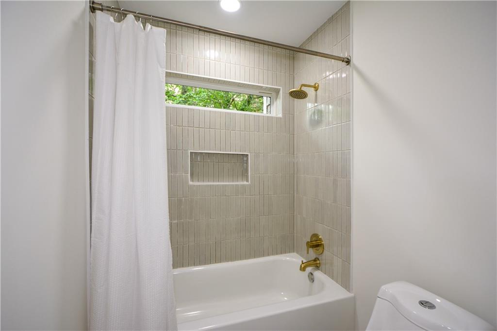 4328 Alison Jane Drive, Kennesaw, Georgia image 14