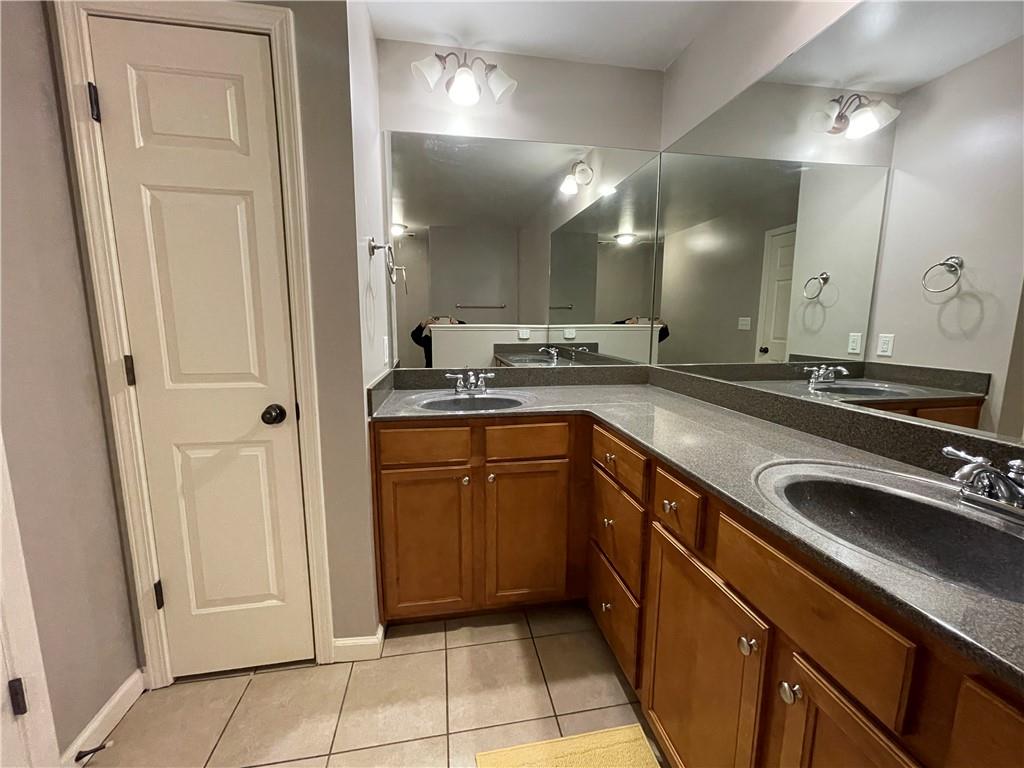 790 Village Field Court, Suwanee, Georgia image 37