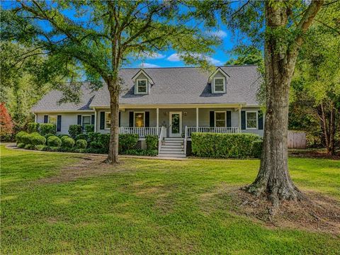 Homes For Sale - 171 Crystal Creek Drive<br/> Colbert, GA 30628
