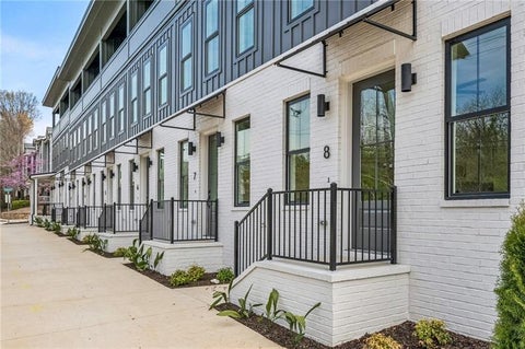 Townhouse For Sale - 1160 Boulevard #6<br/> Atlanta, GA 30312