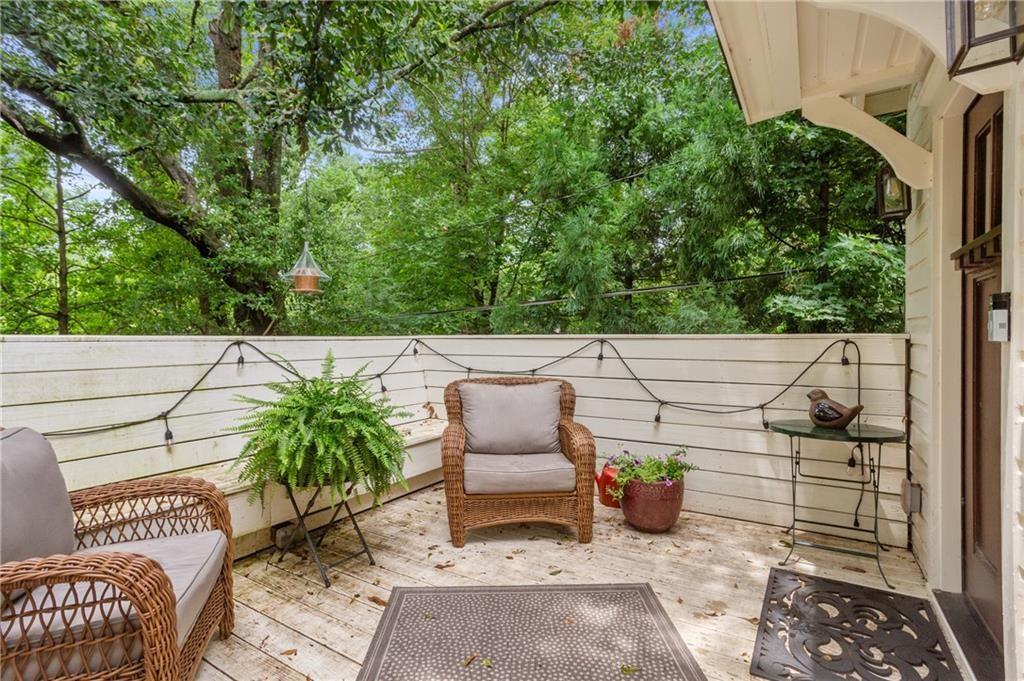 1032 Oakdale Road 1