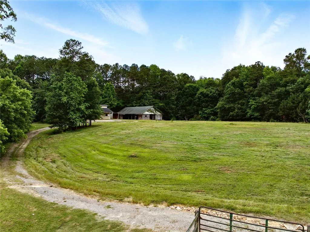 Canton, Georgia 30114, United States, 6 Bedrooms Bedrooms, ,4 BathroomsBathrooms,Residential,Pending,141836