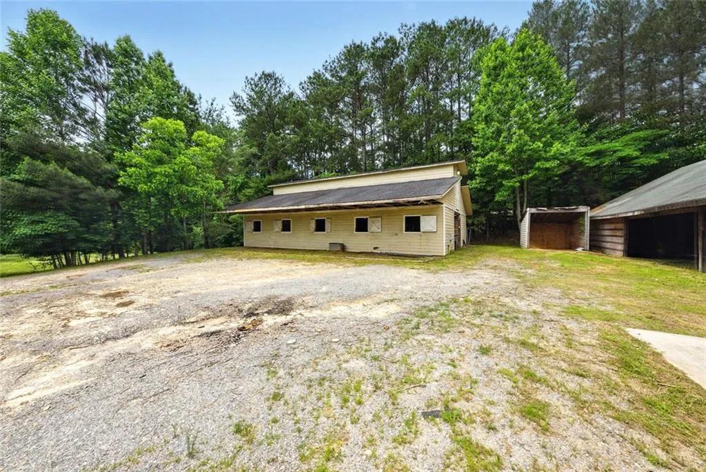 Canton, Georgia 30114, United States, 6 Bedrooms Bedrooms, ,4 BathroomsBathrooms,Residential,Pending,141836