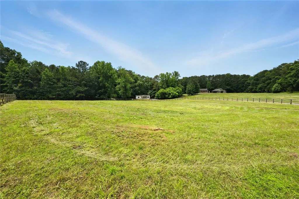 Canton, Georgia 30114, United States, 6 Bedrooms Bedrooms, ,4 BathroomsBathrooms,Residential,Pending,141836