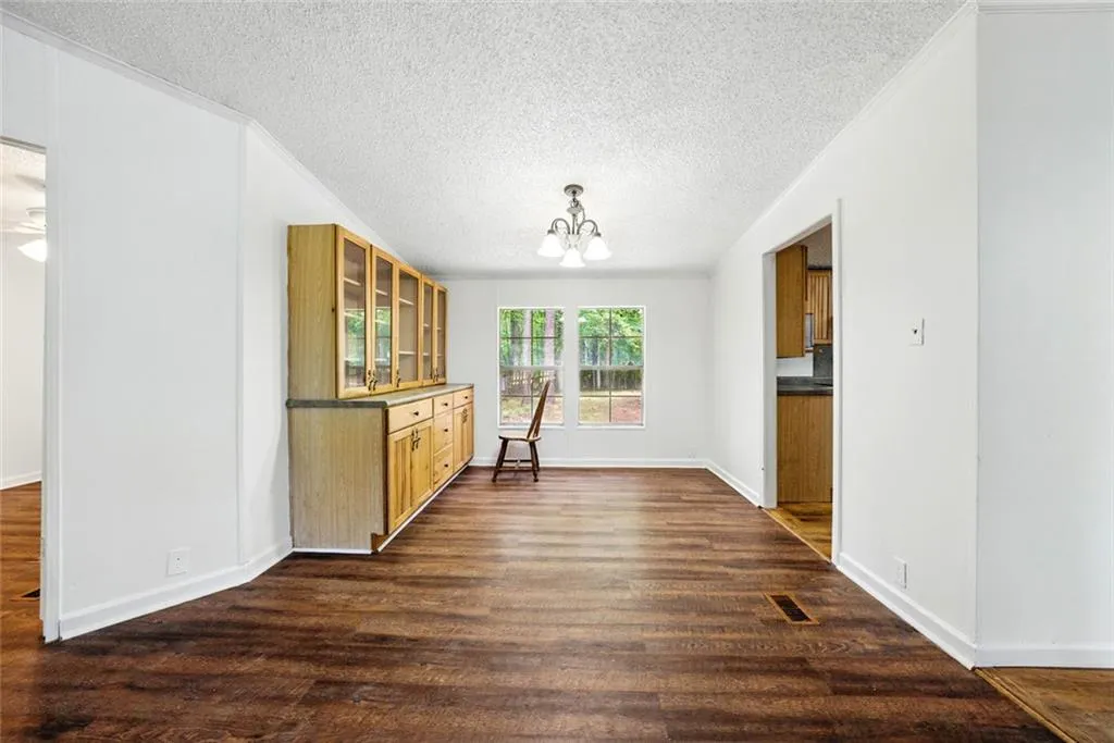 Canton, Georgia 30114, United States, 6 Bedrooms Bedrooms, ,4 BathroomsBathrooms,Residential,Pending,141836