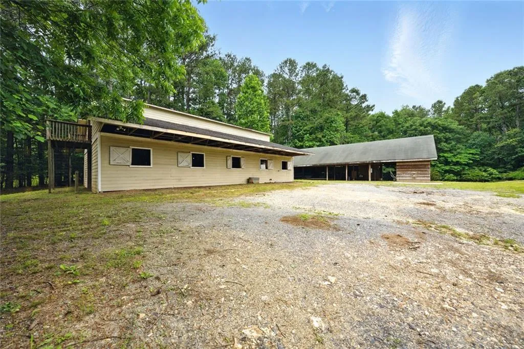 Canton, Georgia 30114, United States, 6 Bedrooms Bedrooms, ,4 BathroomsBathrooms,Residential,Pending,141836