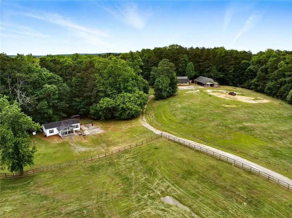 Canton, Georgia 30114, United States, 6 Bedrooms Bedrooms, ,4 BathroomsBathrooms,Residential,Pending,141836