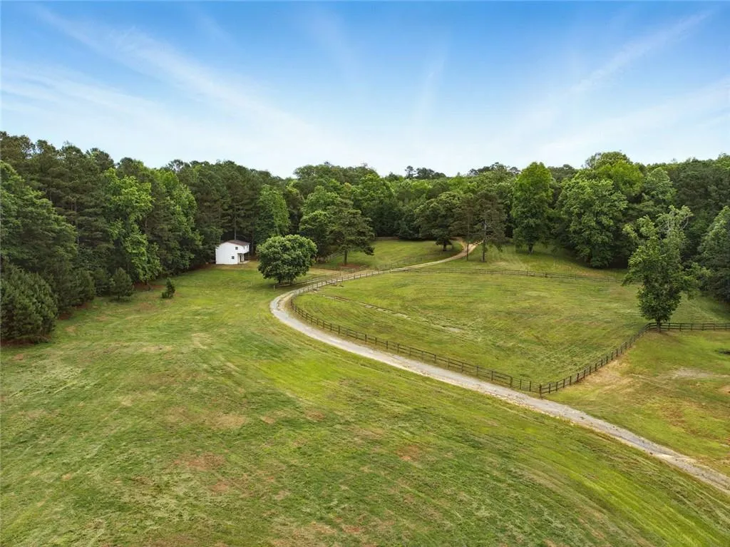 Canton, Georgia 30114, United States, 6 Bedrooms Bedrooms, ,4 BathroomsBathrooms,Residential,Pending,141836