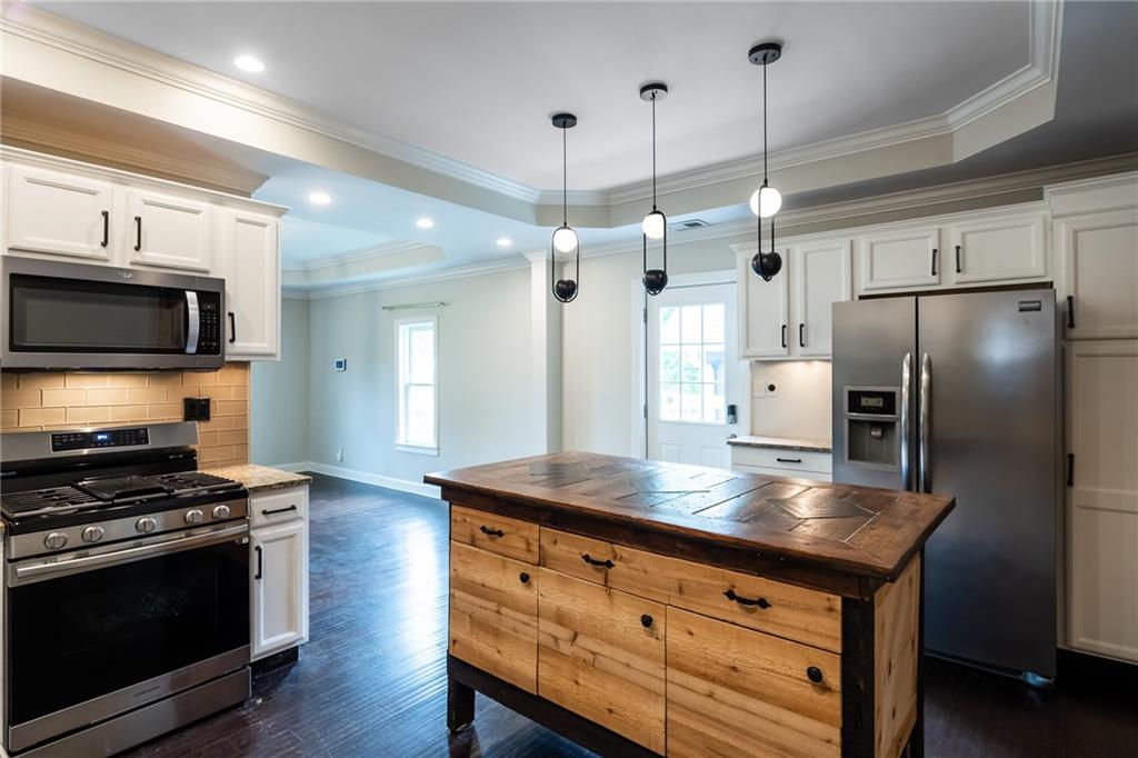 245 South Avenue SE