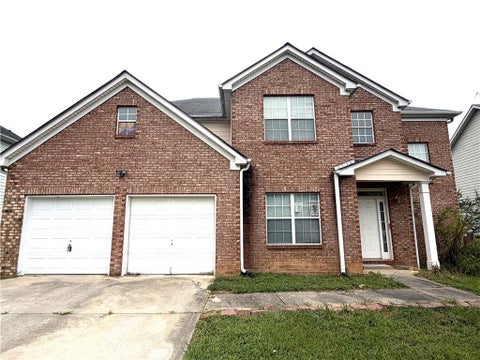 Homes For Sale - 3503 Creekview Drive<br/> Union City, GA 30291