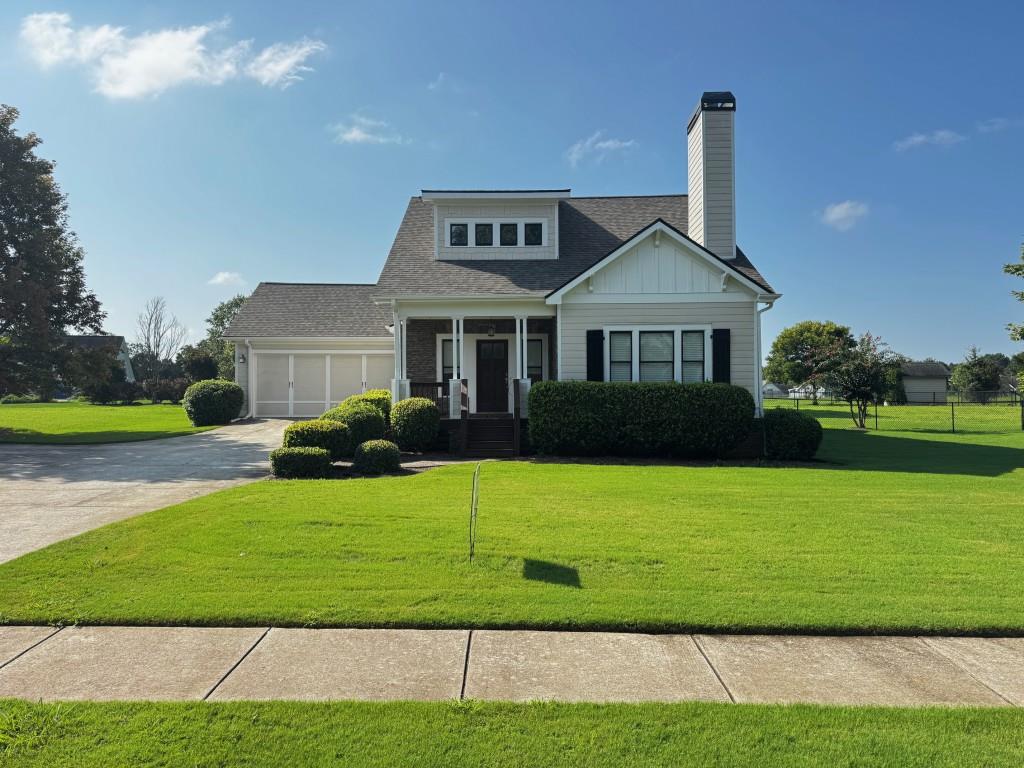 Beautiful home in a quiet neighborhood. All homes are on large lots, giving everyone space! Large level lot .84 of an acre. The Backyard is fenced! Hardwood floors on the main level, except for the master on the main has carpet. Family Room with Fireplace, Open eat-in kitchen with stained cabinets and granite countertops with stainless steel appliances, Separate Dining Room. Upstairs there a 3 nice-sized bedrooms with a Full bath with double vanity and a privacy door for the shower area. The garage is very nice size to hold 2 vehicles (2 pick-ups) and the mower and some tools, 8' door for taller vehicles. Oconee County Schools.