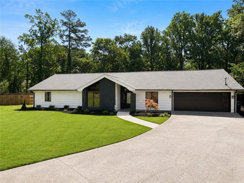 1300 Chipping Court, Roswell, GA, 30076