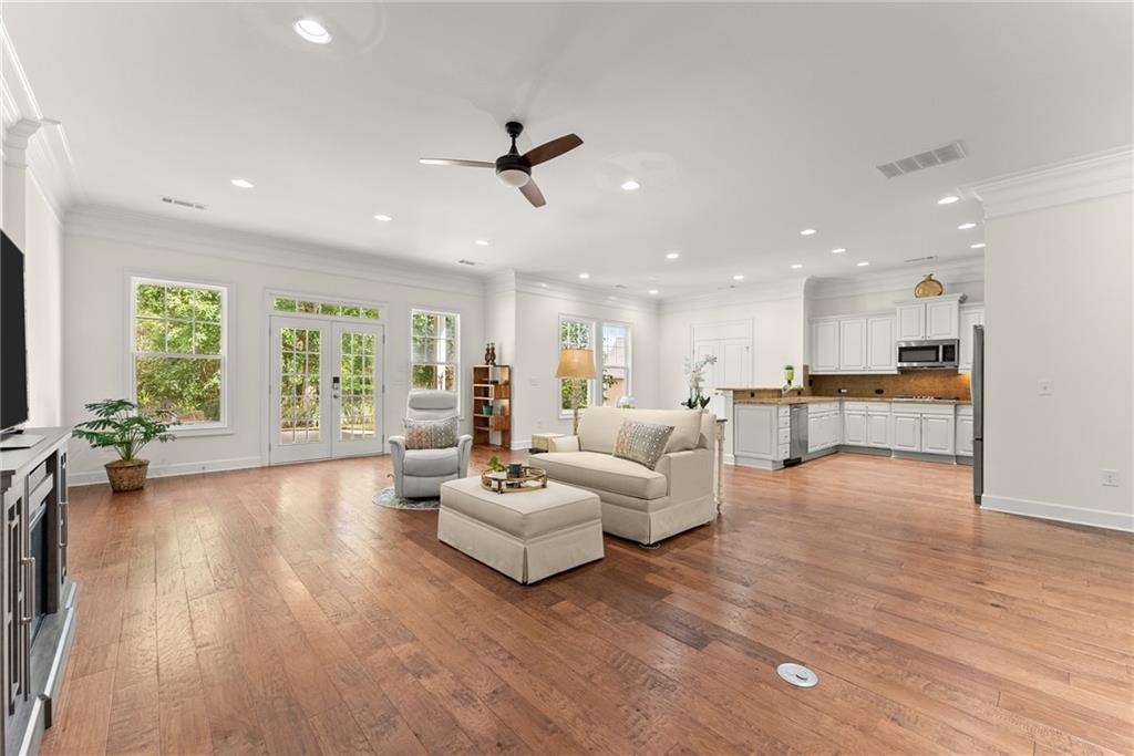 3133 Scarlet Oak Lane