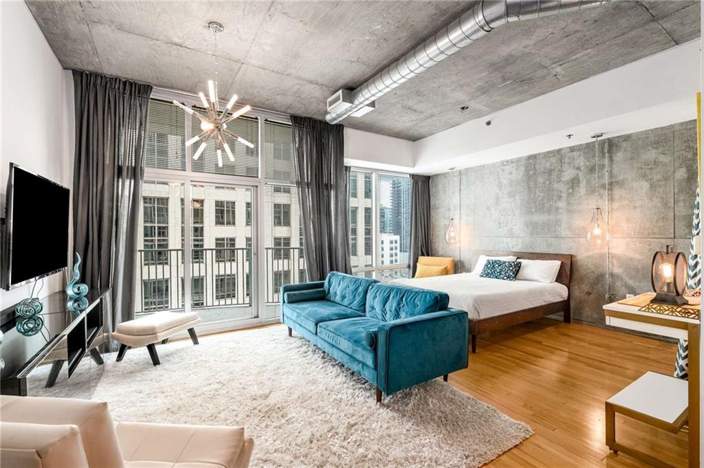 943 Peachtree Street NE 1009