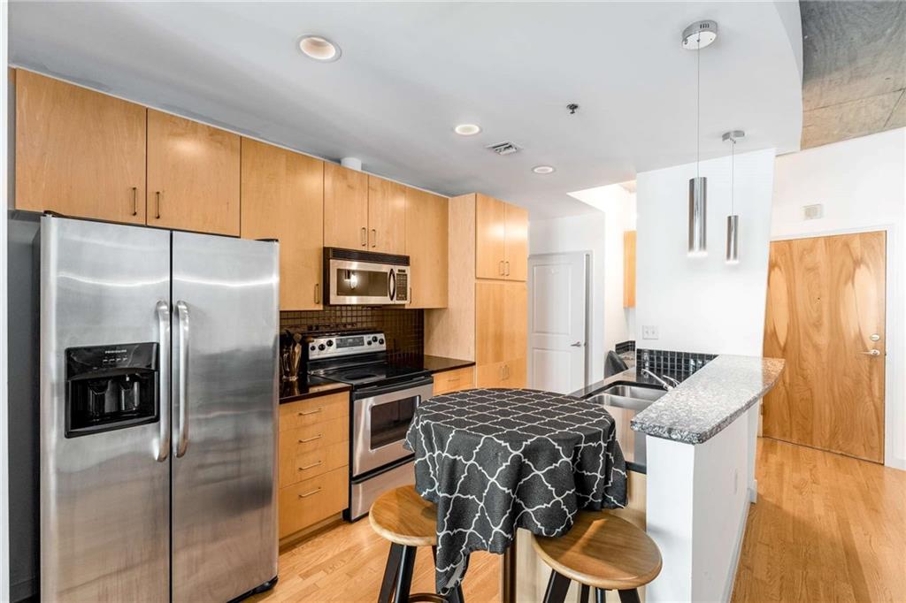 943 Peachtree Street NE 1009