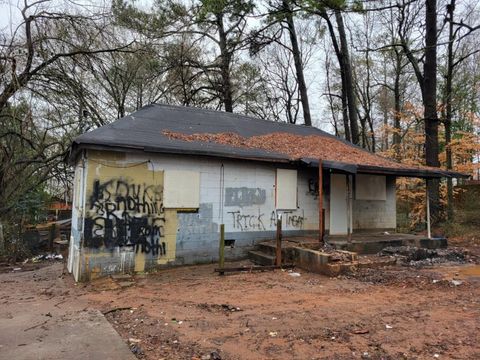 516 Warren Avenue Scottdale GA 30079