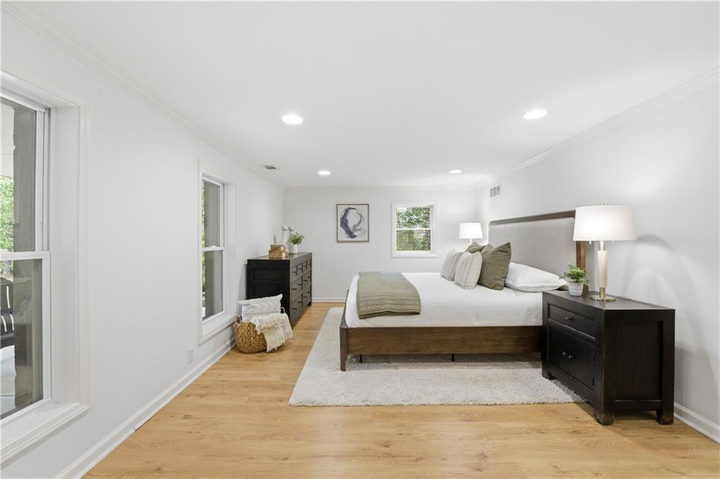 1280 Mayfair Drive NE