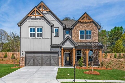 Homes For Sale - 4041 Adler Circle<br/> Buford, GA 30519