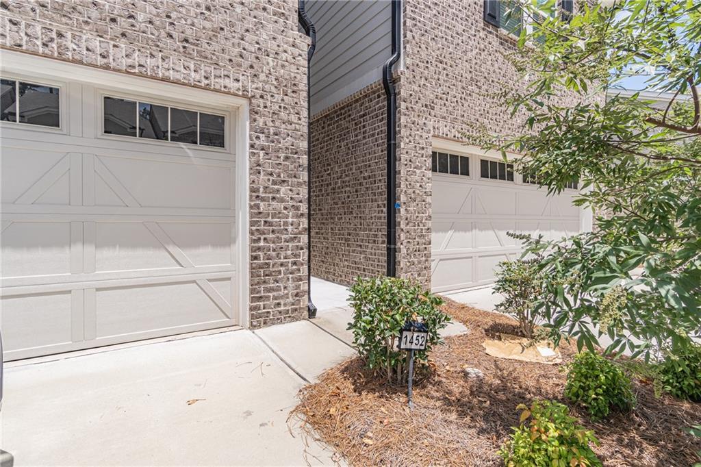 1452 Villageside Court