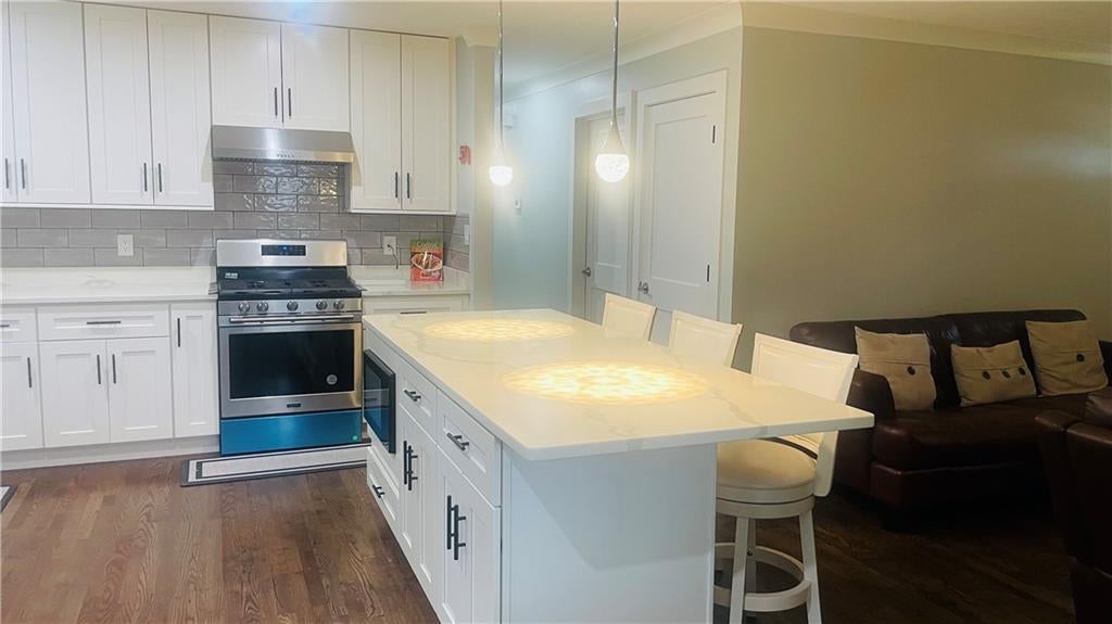 445 Dan Place SE