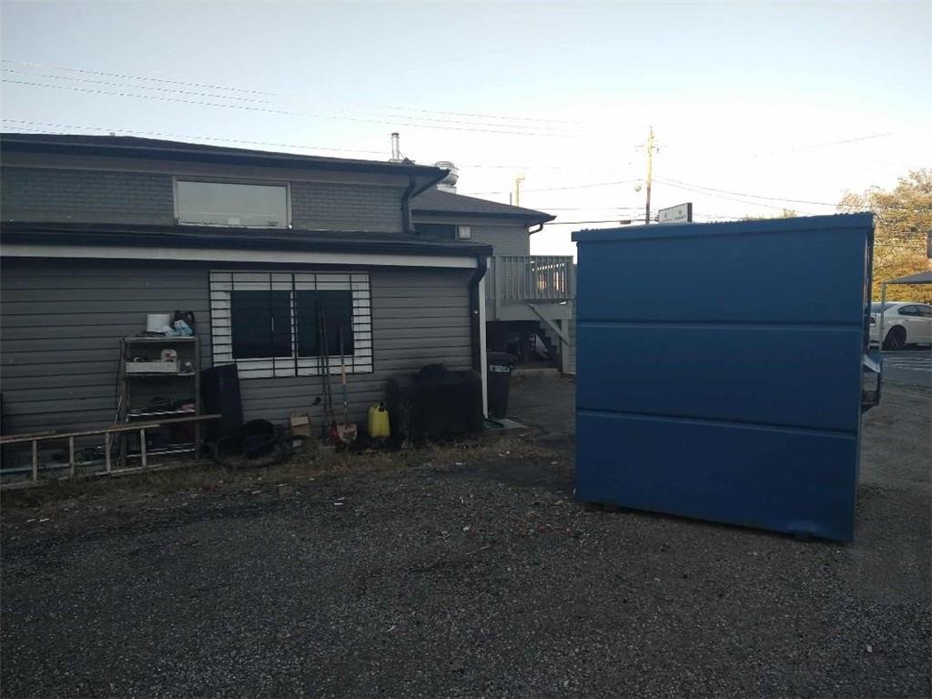 102 Powers Ferry Road SE