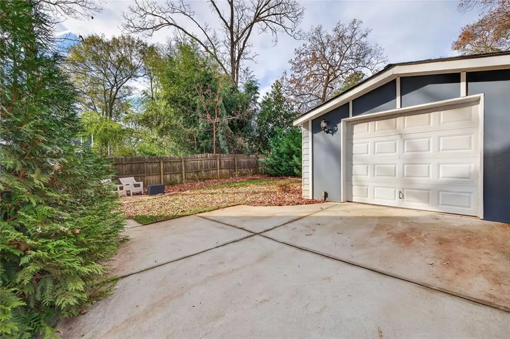 Atlanta, Georgia 30317, United States, 4 Bedrooms Bedrooms, ,4 BathroomsBathrooms,Residential,Active,254103