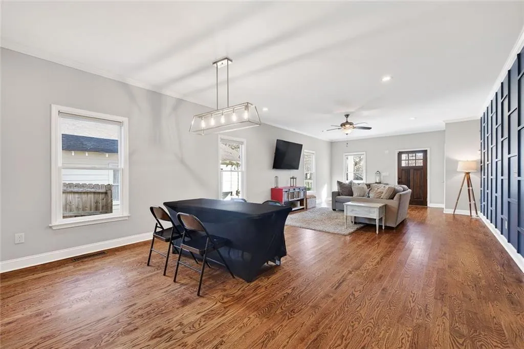 Atlanta, Georgia 30317, United States, 4 Bedrooms Bedrooms, ,4 BathroomsBathrooms,Residential,Active,254103