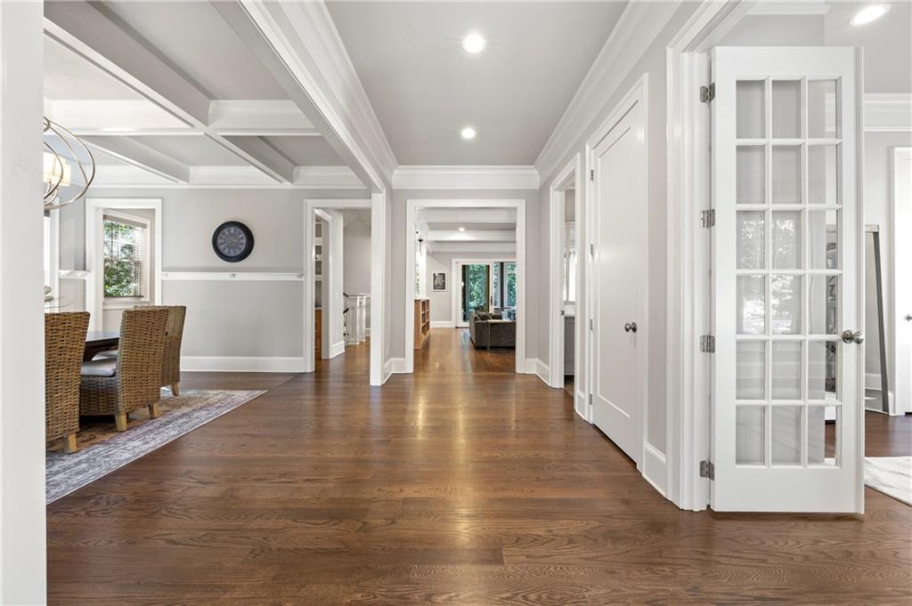 1890 Ridgewood Drive NE