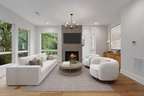 1186B Francis Street NW Atlanta GA 30318