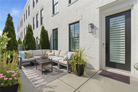 Townhouse For Sale - 6905 Viridian Alley<br/> Forsyth County, Alpharetta, GA 30005