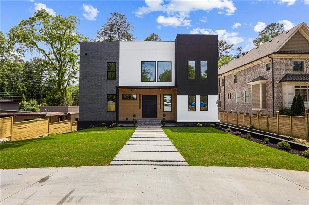 1301 Lavista Road NE