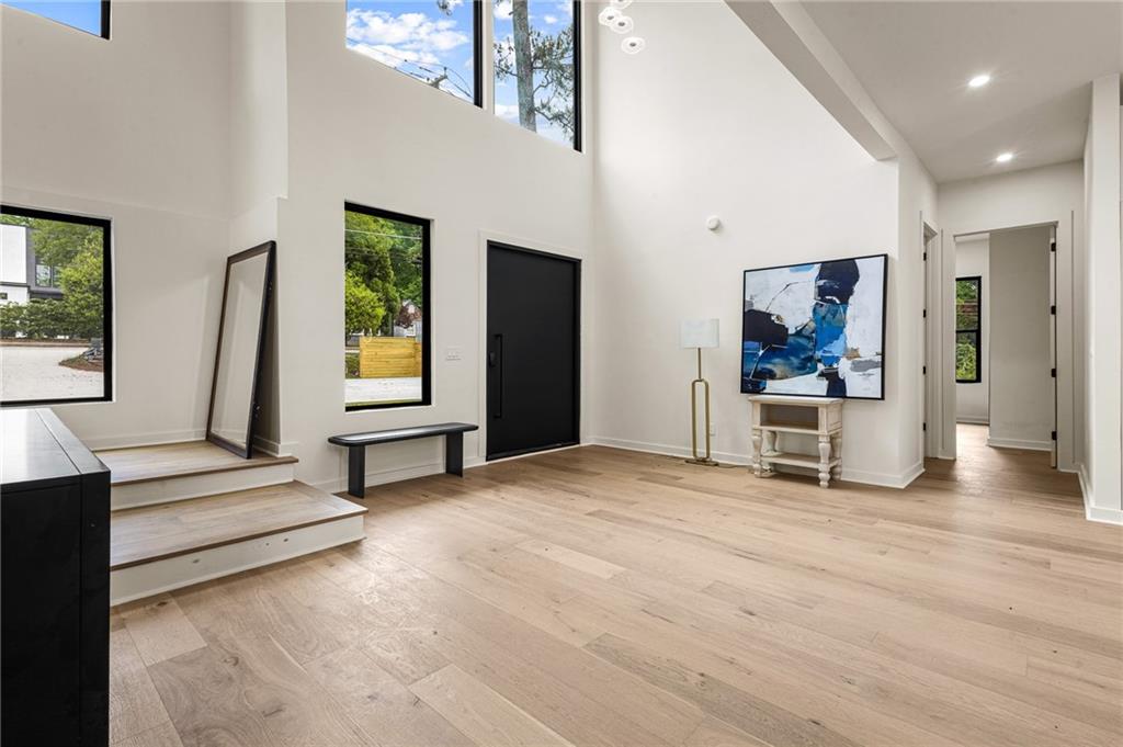 1301 Lavista Road NE